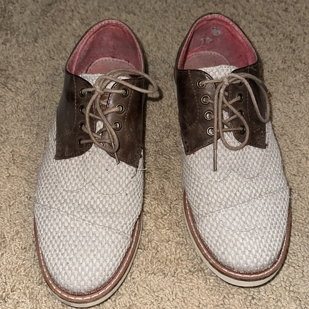 Toms Brogue Oxford Dress Shoe Mens 9